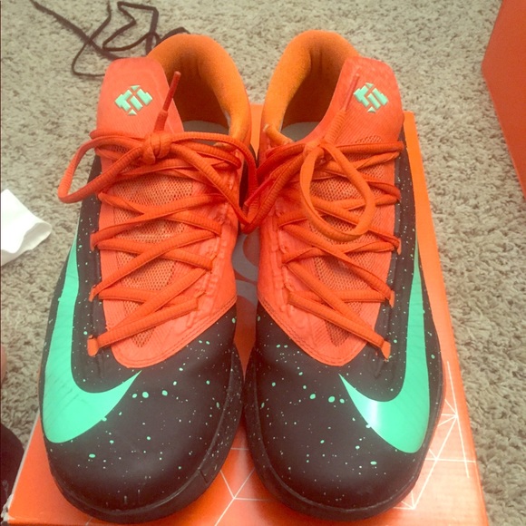 Kevin Durant 6’s
